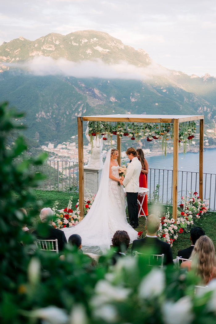 Slider Just Amore - Turning passion into profession